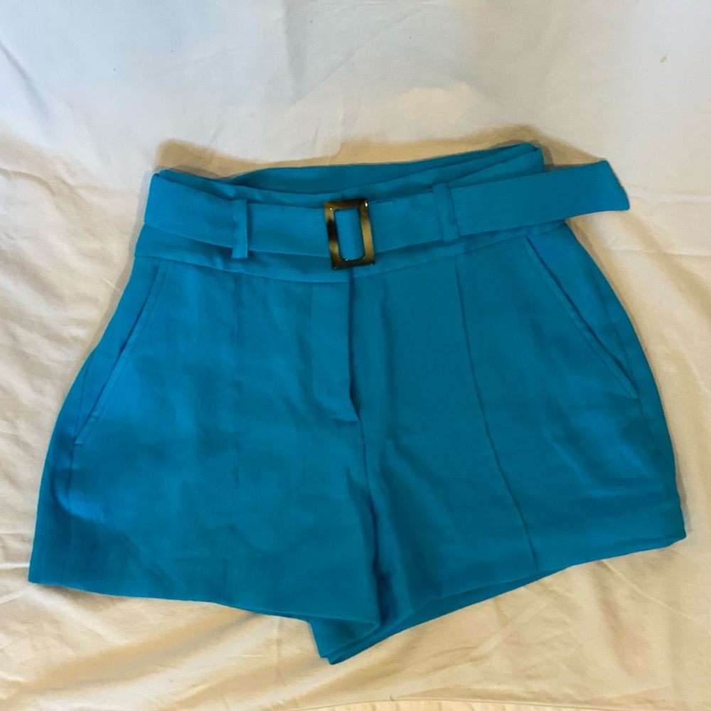 Veronica Beard shorts perfect for summer!